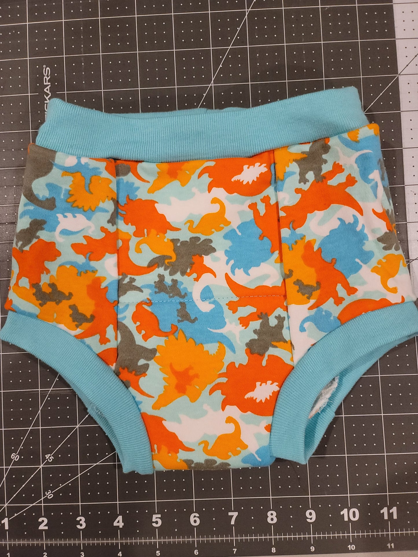 Camosaurus Size 3T Cloth Training Pants