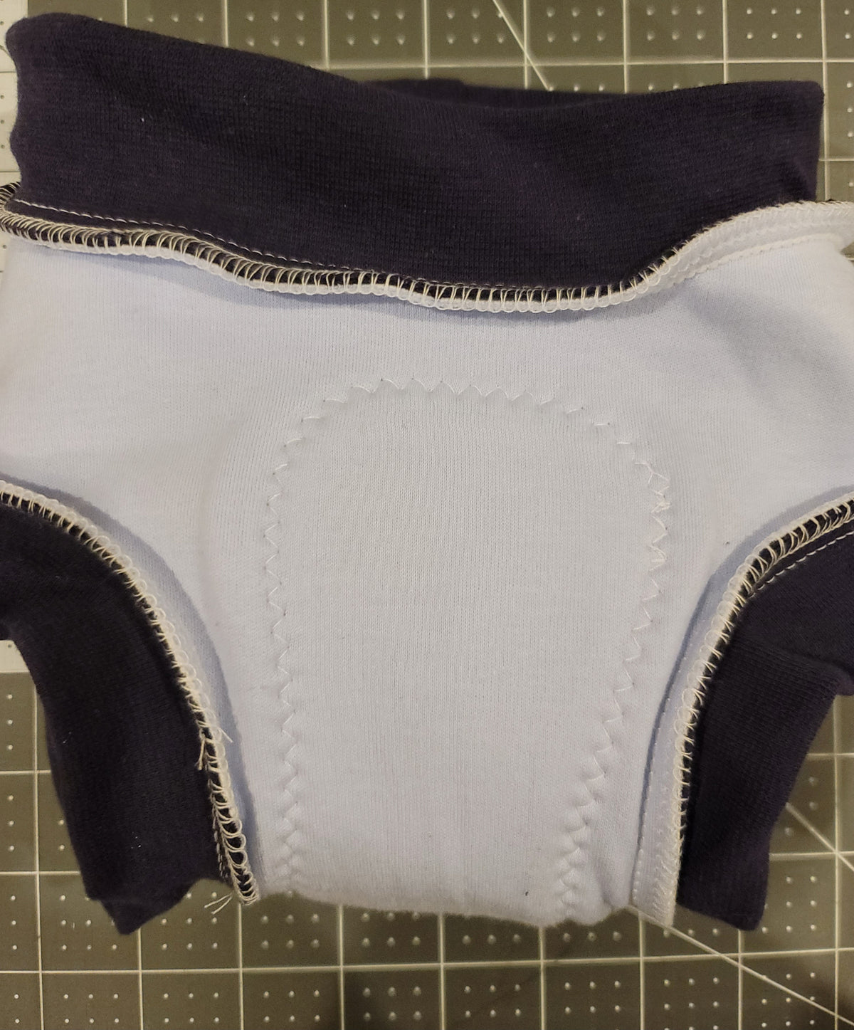 Clouds on Navy Medium/3T Cloth Training Pants