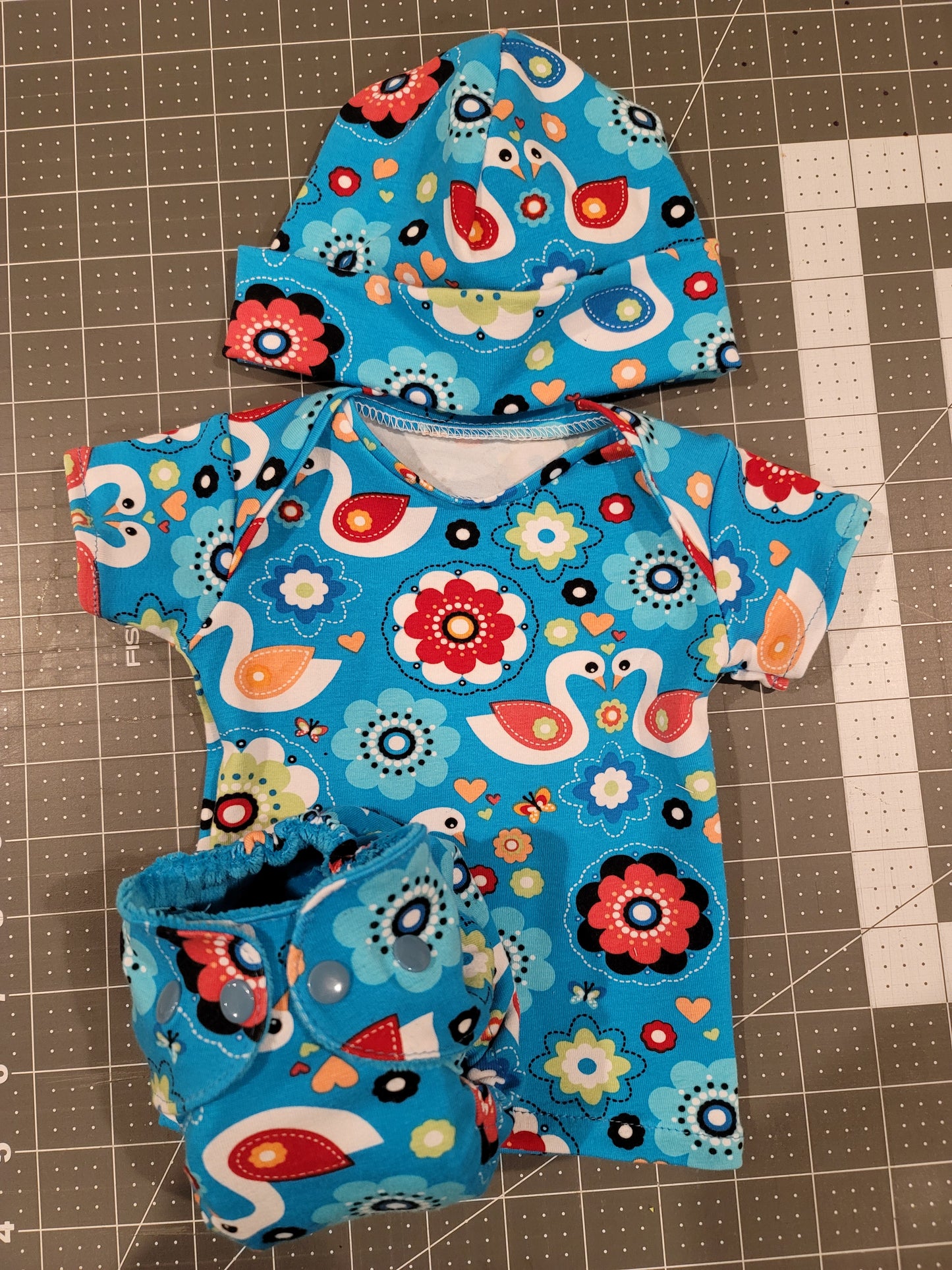Swans 3 Piece Preemie Set